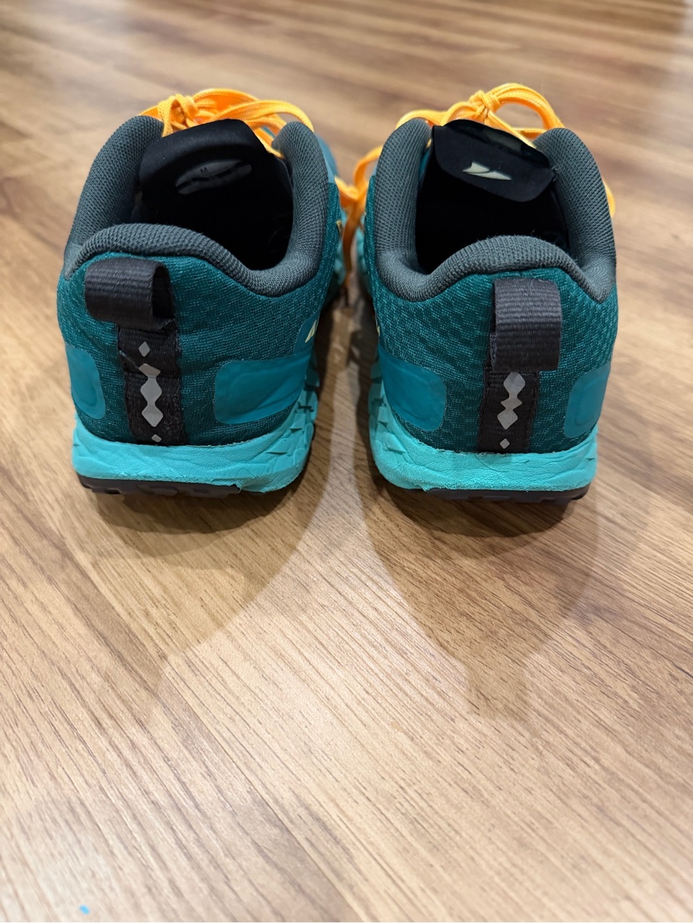 Altra Men's Teal Athletic Shoes with Yellow Laces - Picture 5 of 10